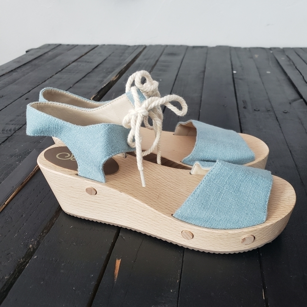 Sedette Sandal Co. Women's 7.5 Wooden Clog Sandals Blue Linen Straps Boho